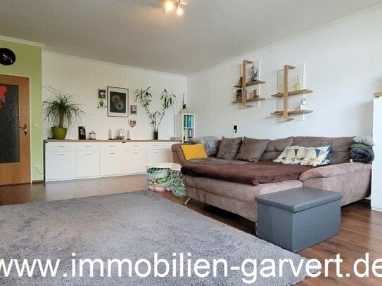 Maisonette! 3 Zimmer-Wohnung im 2. Ober-/Dachgeschoss mit Loggia und Garage, zentrumsnah in Borken