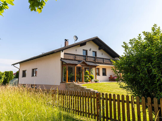 Familienhaus mit viel Freiraum und kurzen Wegen zu allem was im Alltag wichtig ist