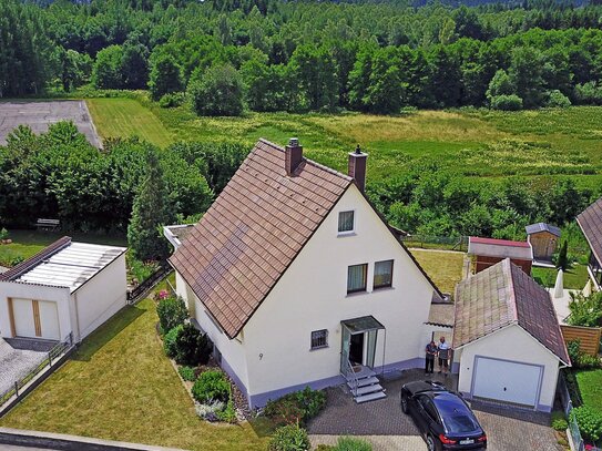 Freistehendes Einfamilienhaus (182m²) mit Garage zu verkaufen