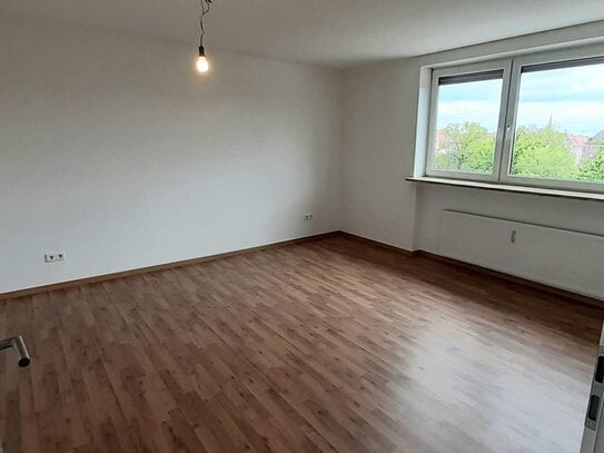 Nähe Maffeiplatz: lichtdurchflutete 3 Zi-Whg. mit Balkon, 5.OG mit Aufzug