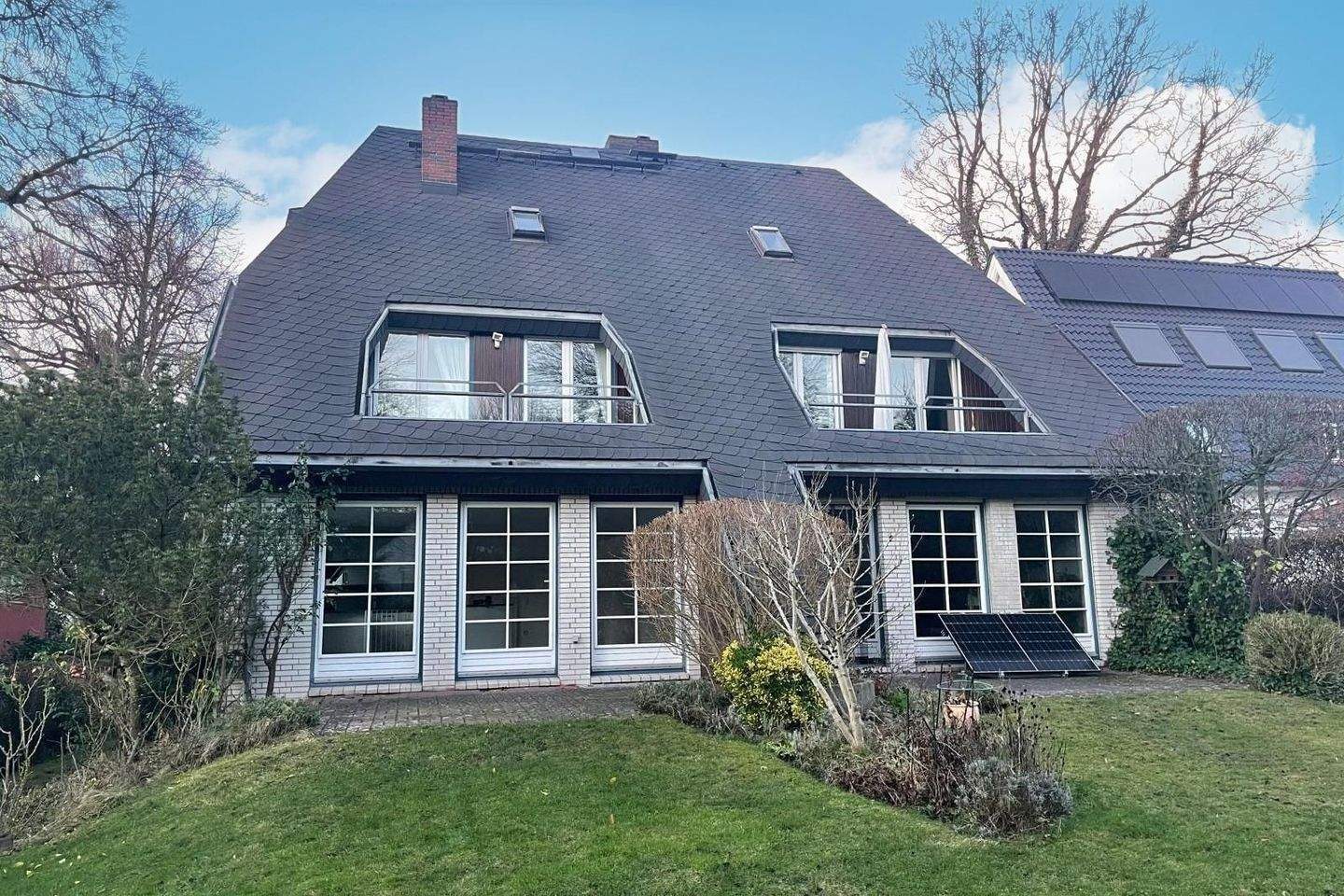 Exklusive Gartenwohnung in begehrter Elblage: 3-Zimmer-ETW, 2 Bäder, Einzelgarage