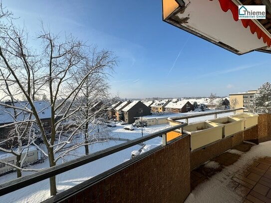 Sanierte 3-Zimmer-Wohnung mit Balkon auf Erbpachtgrundstück