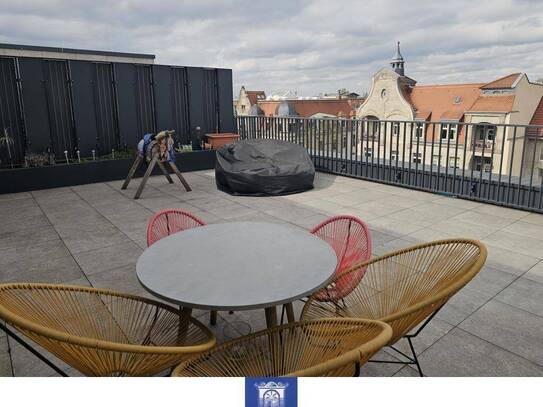 Besonderer Dachterrassentraum mit moderner EBK, Fußbodenheizung und vieles mehr!