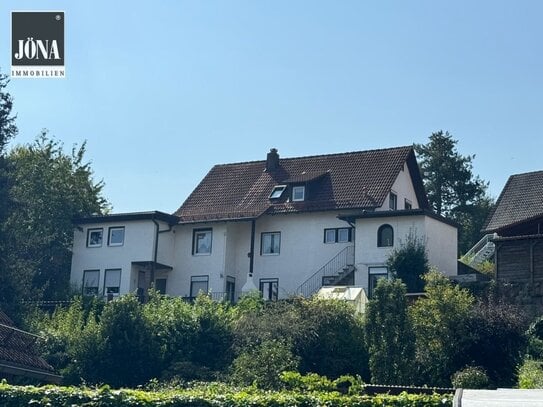 RESERVIERT: Gemütliches Wohnen mit Weitblick! Grosses Einfamilienhaus mit Einliegerwohnung