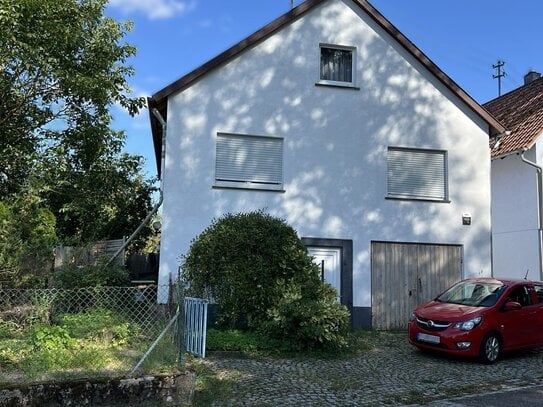 Platz für die Ganze Familie! Freistehendes Einfamilienhaus mit Garten zum Verkauf!