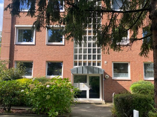 3-Zimmerwohnung mit Terrasse in guter, ruhiger Wohngegend inkl.Tiefgaragenstellplatz in Hamburg-Niendorf