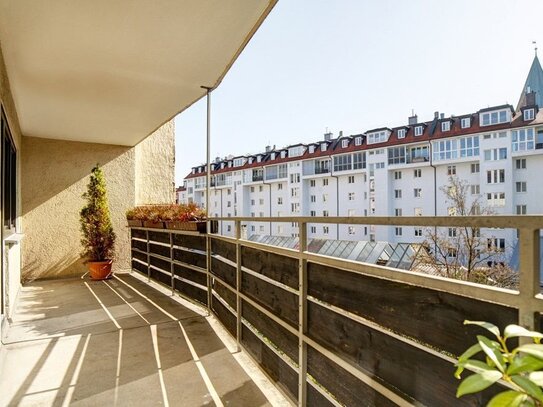 Nähe Wiener Platz und Altstadt - Erstbezug nach Sanierung