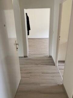 Nähe U-Bahnhaltestelle N-Frankenstraße: Ruhige, fein sanierte, Drei-Zimmer-Wohnung mit neuer Einbauküche!
