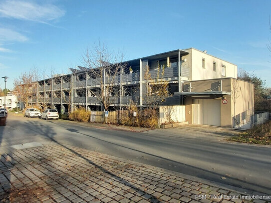 **Sehr elegante 3-Zimmer-Wohnung mit Balkon in einer Anlage für betreutes Wohnen zentral gelegen**