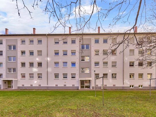 Kapitalanlage - Helle 3-Zimmer-Wohnung mit Balkon und Kellerraum in ruhiger Lage