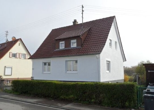 Einfamilienhaus mit Garten und Garage sofort beziehbar