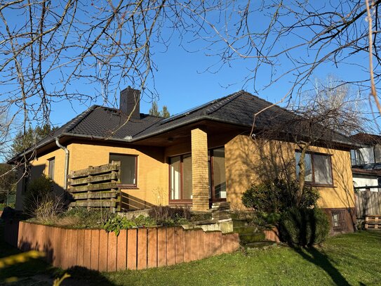 Massiver Bungalow mit Garage in Soltau