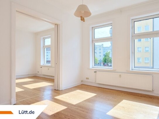 Stilvolle Altbauwohnung mit großzügigem Balkon in Kiel | Lütt Immobilien | Ihr Immobilienmakler in Kiel