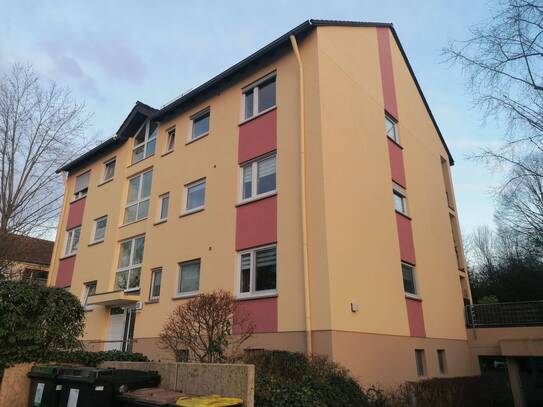 Sehr gute Wohnlage, interessante 3 Zi.-ETW,Loggia,Pkw-Stellplatz,Frankfurt-Berkersheim