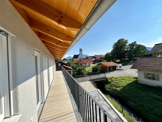 Modernes Wohnen mit Alpenpanorama – Ihr neues Zuhause in Raubling, Oberbayern