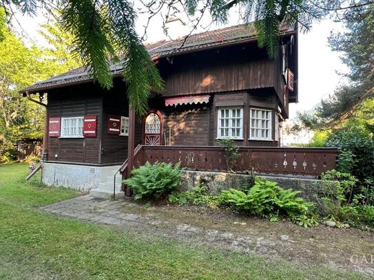 Kleinod in Bad Reichenhall: Zauberhaftes Baudenkmal in bevorzugter Innenstadtlage!