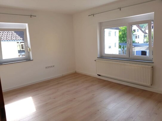 3 Zimmer Wohnung mit EBK und gr. Terrasse in Tuttlingen