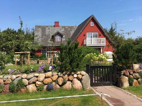 Großzügige Haushälfte mit Garage und Idyllischem Garten zur Miete