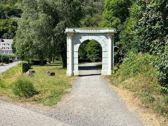 ** Barrierefreie Zweizimmer-Wohnungen an Senioren zu vermieten**