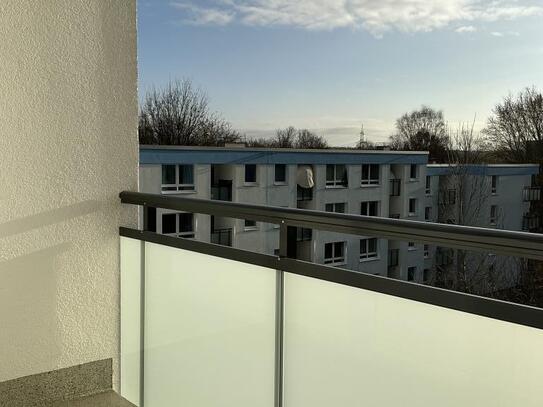 Moderne 4-Zimmerwohnung mit neuem Bad und Balkon