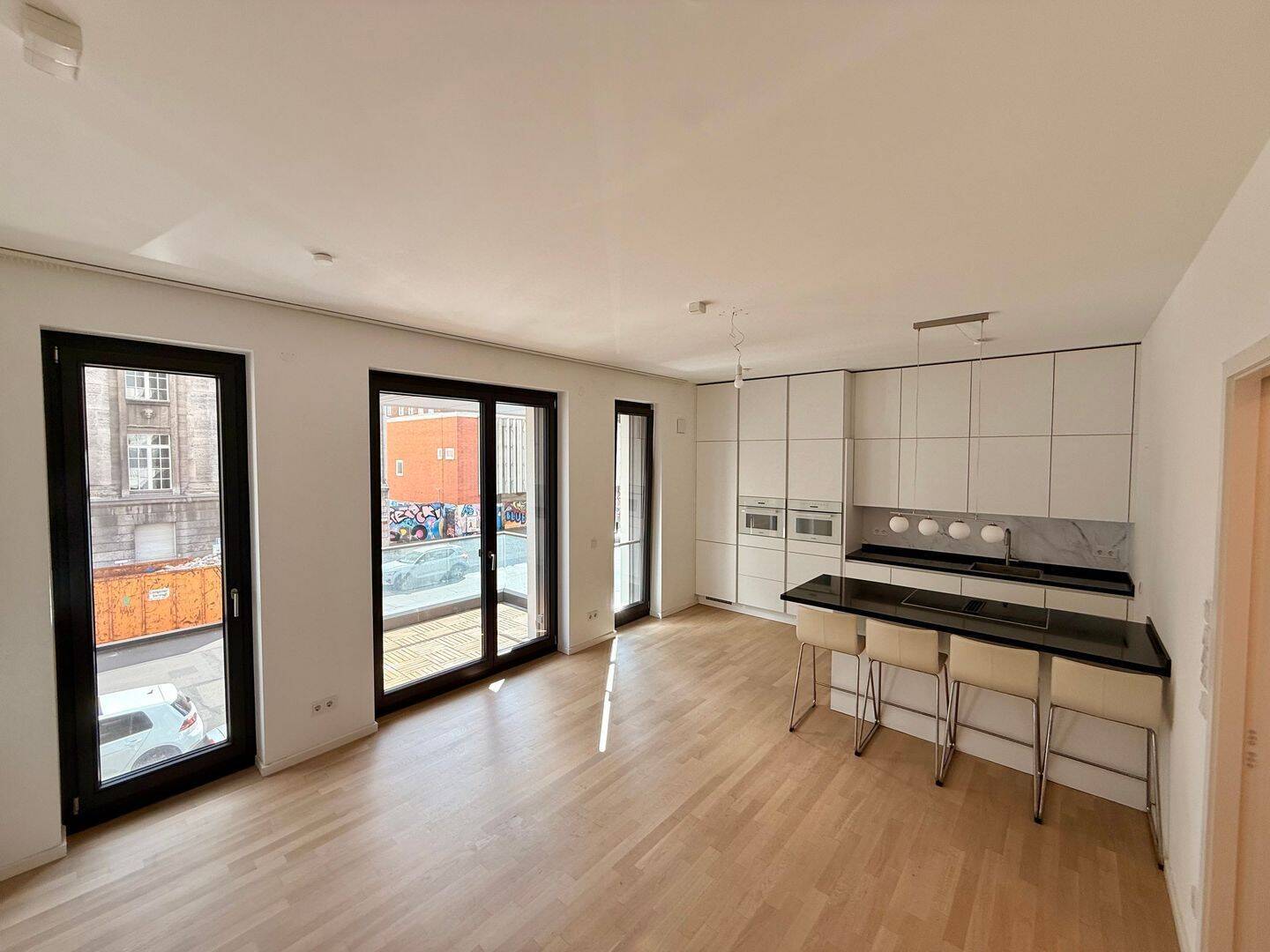 Premium Neubau City Wohnung mit Einbauküche und Balkon. - Photo 1