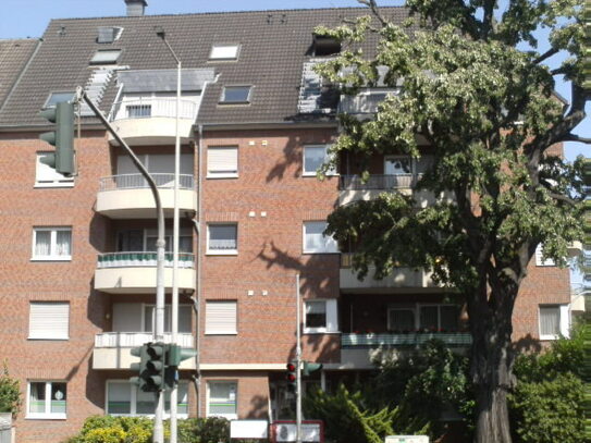 - BETREUTES WOHNEN - senioren-/rolllstuhlgerechtes, barrierefreies 1-Zimmer Appartement mit Balkon und Aufzug im Haus.