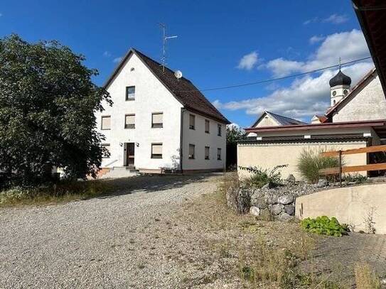 Wohnen und Arbeiten.... Wohnhaus mit separaten Scheunen und Lagergebäude....