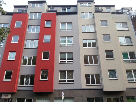 Pempelfort, 2-Zimmer-Wohnung, Garage,Aufzug, Balkon, Einbauküche