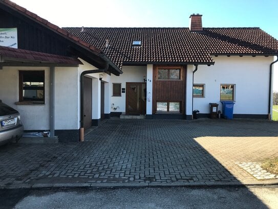 Freistehendes Einfamilienhaus mit Einliegerwohnung