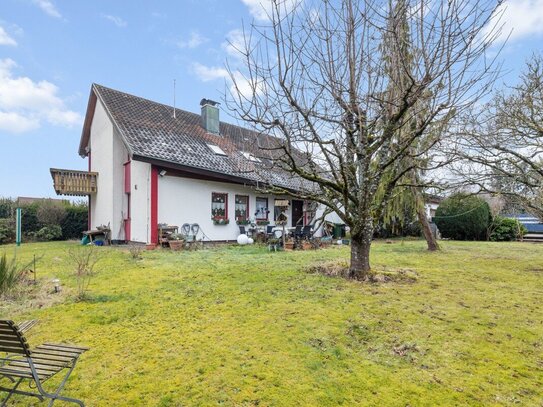 Großes Einfamilienhaus mit schönem Garten und Sauna