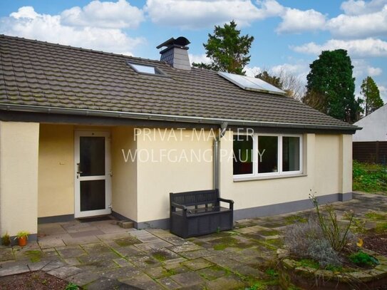 Uriges kleines Haus mit riesigem Grundstück ++ Saniert/ Solar/ Kamin