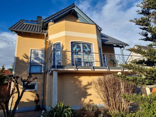 Einfamilienhaus mit grandioser Aussicht und großem Garten