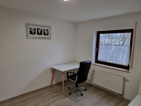 WG-Zimmer (ca. 13m²) in 2er WG | ruhige Wohnlage, 10 Min zur FH