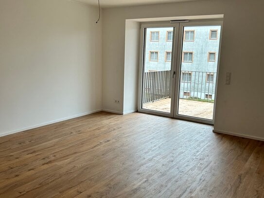 ZUR MIETE - 2-Zimmer-Wohnung mit Balkon in 97318 Kitzingen (WE 3-R06)