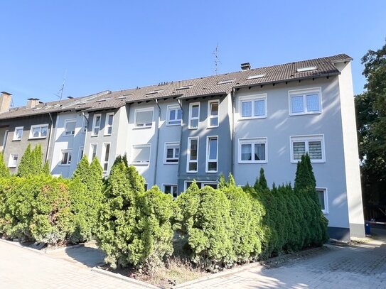 Lichtdurchflutete Dachgeschosswohnung in Bottrop mit Tetraeder-Blick vom Balkon!