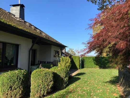 Einfamilienhaus mit Einliegerwohnung in bester Lage