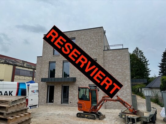 Hier wird mit einer Wärmepumpe geheizt! Barrierefreie 3 Zimmer ETW in bester Lage!