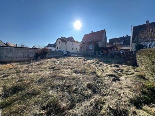 sonniger Bauplatz in Lauf-Neunhof für ein freistehendes EFH mit 9,5 m x 10 m (oder Tiny House), 138 qm Wohnfläche mögli…