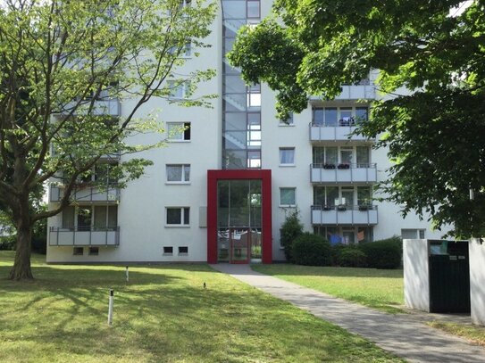 Drei-Zimmer-Wohnung mit Balkon!