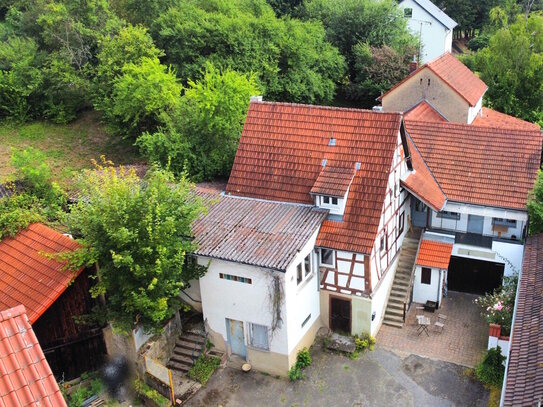 Einfamilienhaus mit Gaststätte und einem großen Garten in Waldwimmersbach!