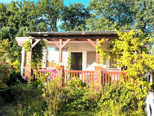 Idylle pur! Gartenhaus mit schönem Grundstück