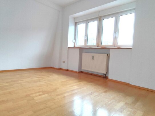 Maisonette Wohnung mit Garage in zentraler Lage von Mannheim Waldhof!