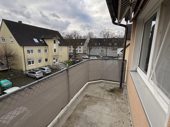 Schöne 3,5 Raumwohnung mit Balkon in ruhiger Lage - WBS erforderlich!