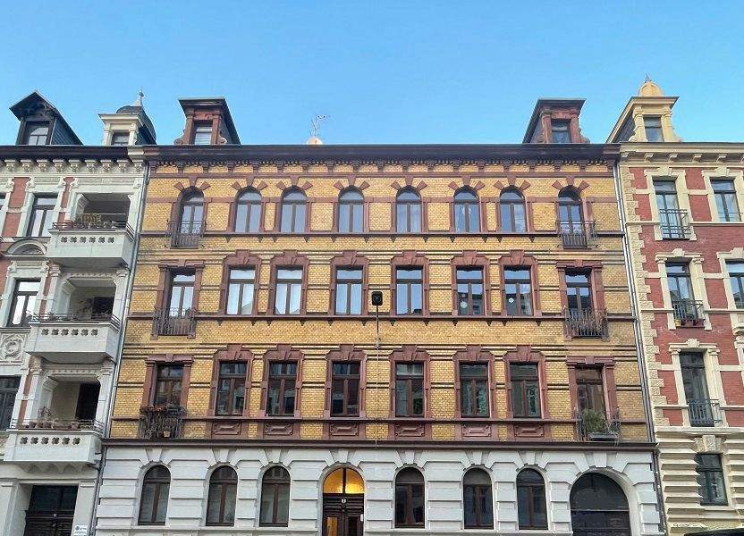 Attraktive Kapitalanlage mit Stuck und Tageslichtbad