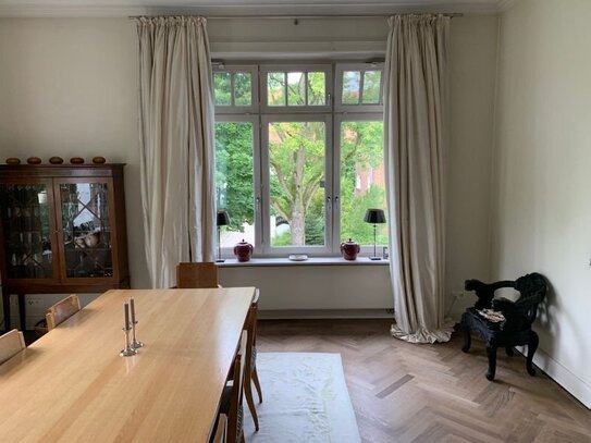 4- Zimmer- Altbauwohnung in der Feldbrunnenstraße. TOP modernisiert. Balkon zum Garten.