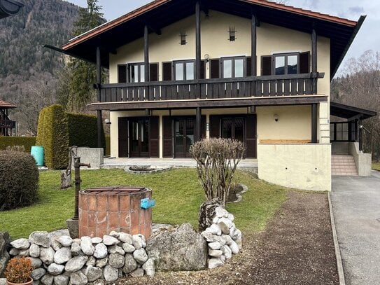 Großzügiges Haus mit wunderschönem Bergblick in Oberau