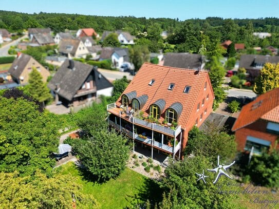 Ihre sorgenfreie Zukunft! Durchgehend renoviertes Mehrfamilienhaus mit 5 WE in Ostseenähe in Süsel