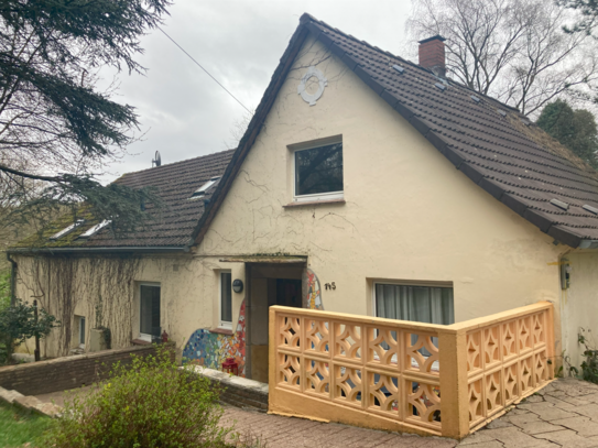 Zweifamilienhaus mit Charme in traumhafter Lage