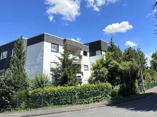 Vermietung in Königswinter: Attraktive Wohnung mit 2 Balkonen und Panoramablick auf den Ölberg!