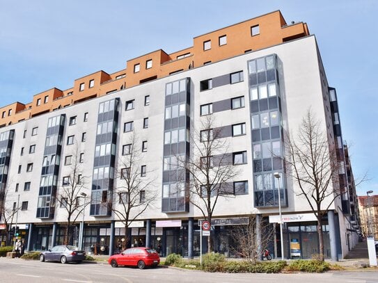 Lichtdurchflutete Penthouse-Maisonette-Wohnung mit drei Balkonen!